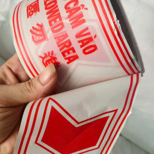 Dây cảnh báo khu vực cấm vào 